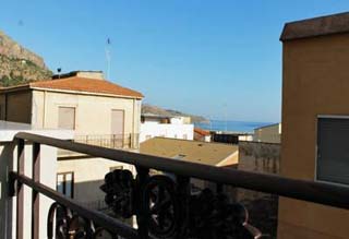 Foto AFFITTACAMERE GUEST HOUSE ARACIU di CASTELLAMMARE DEL GOLFO