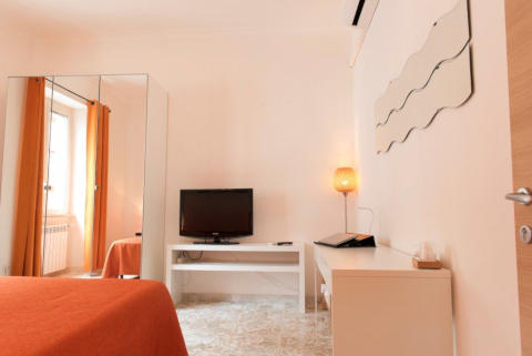 Foto CASA VACANZE MICHELANGELO APARTMENT di CIVITAVECCHIA