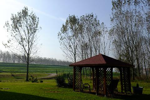 Foto APPARTAMENTI CORTE STELLATA di BONDENO