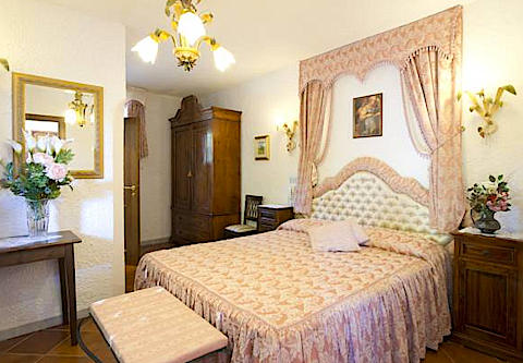 Foto HOTEL  PIETRETO di COLLE DI VAL D'ELSA