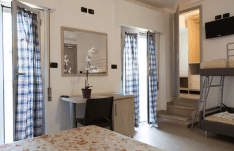 Photo HOTEL  SAINT TROPEZ a PINETO