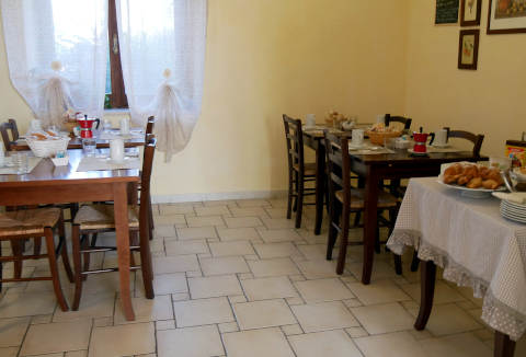 Guest House Del Viale - foto 2 (Breakfast Room)