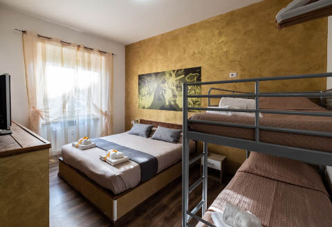 Picture of AFFITTACAMERE CINEROMA B&B GUESTHOUSE of ROMA